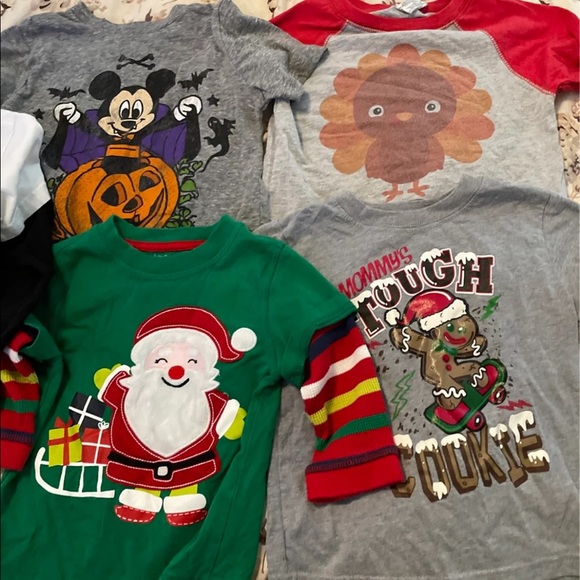 Bundle of holiday shirts - Picture 3 of 3